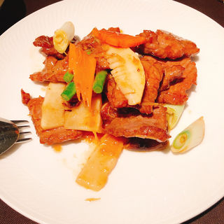 牛肉のXO醤炒め(中国料理 品川大飯店)