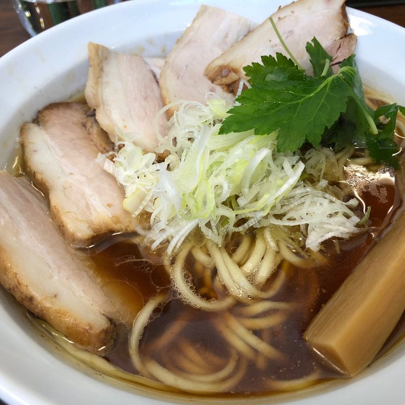 あっさり鶏清湯醤油(鳥見本 （トミモト）)