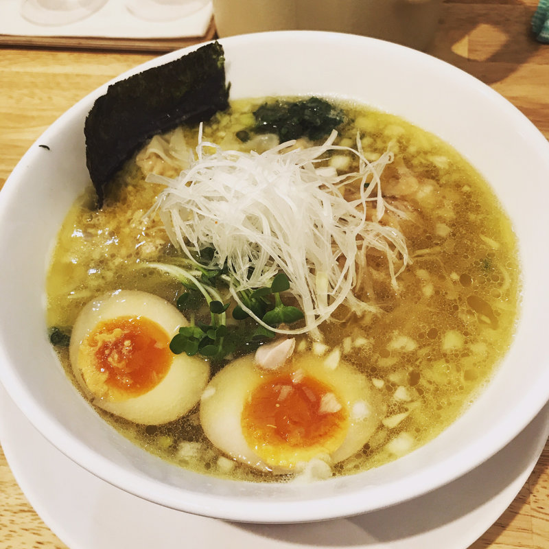 秋葉原駅周辺で食べられる人気鶏ラーメンランキング  SARAH[サラ]