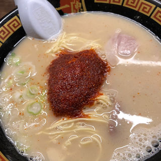 大阪難波駅周辺で食べられるおすすめの豚骨ラーメン30選 Sarah サラ
