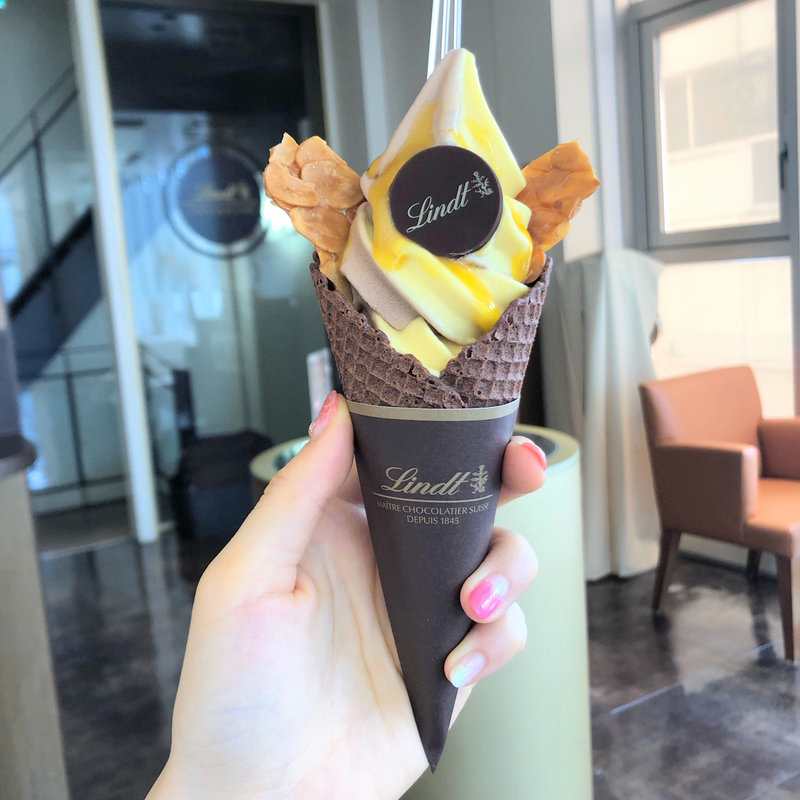 リンツ トロピカルソフトクリームショコラ(リンツ ショコラ ブティック＆カフェ 渋谷店)