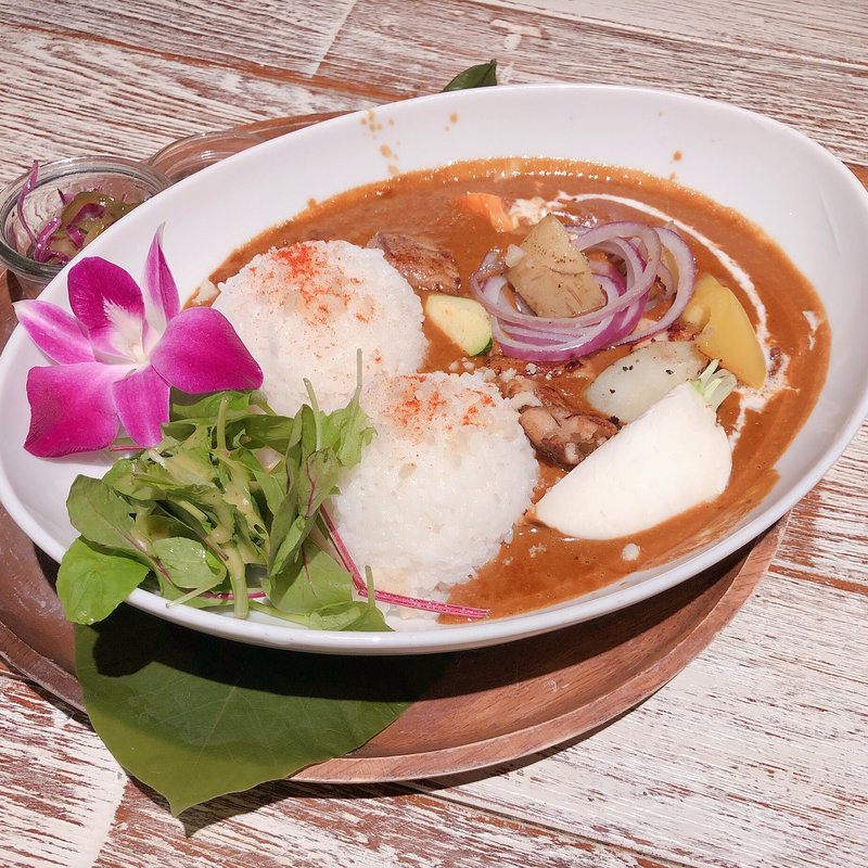 グリルチキンカレー(コナズ珈琲垂水)