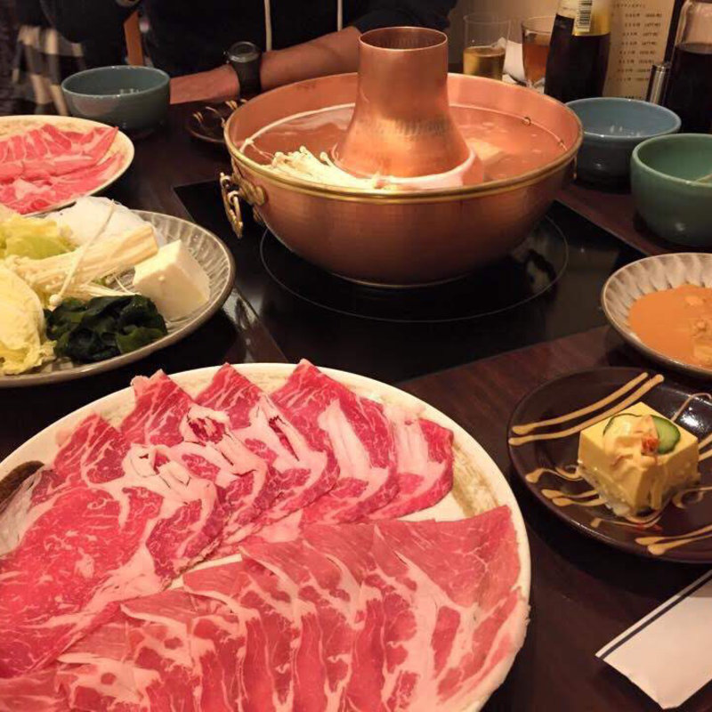 B．国産牛リブロース（150g）(しゃぶせん銀座2階店)