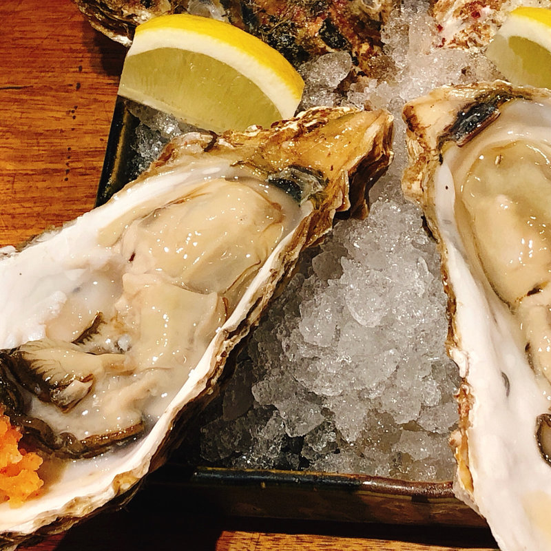 生牡蠣(1個)(京こまち 梅田エスト店)