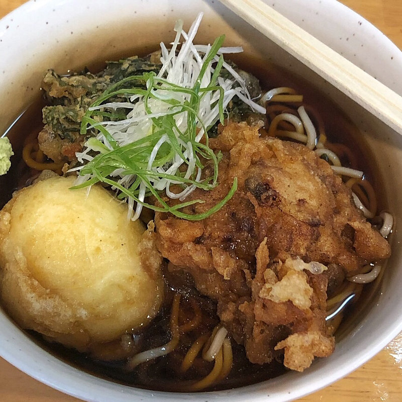 冷しGTOそは 玉天.春菊／2トッピング(一◯そば)