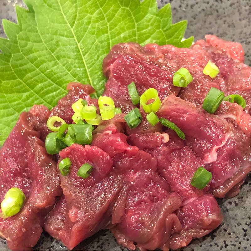 赤身の馬刺し(プエドバル)