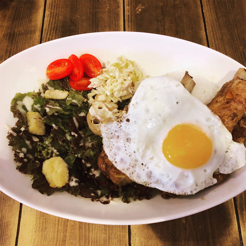 ハワイアンコロモコ(ピーカー ブー （Peek a Boo）)