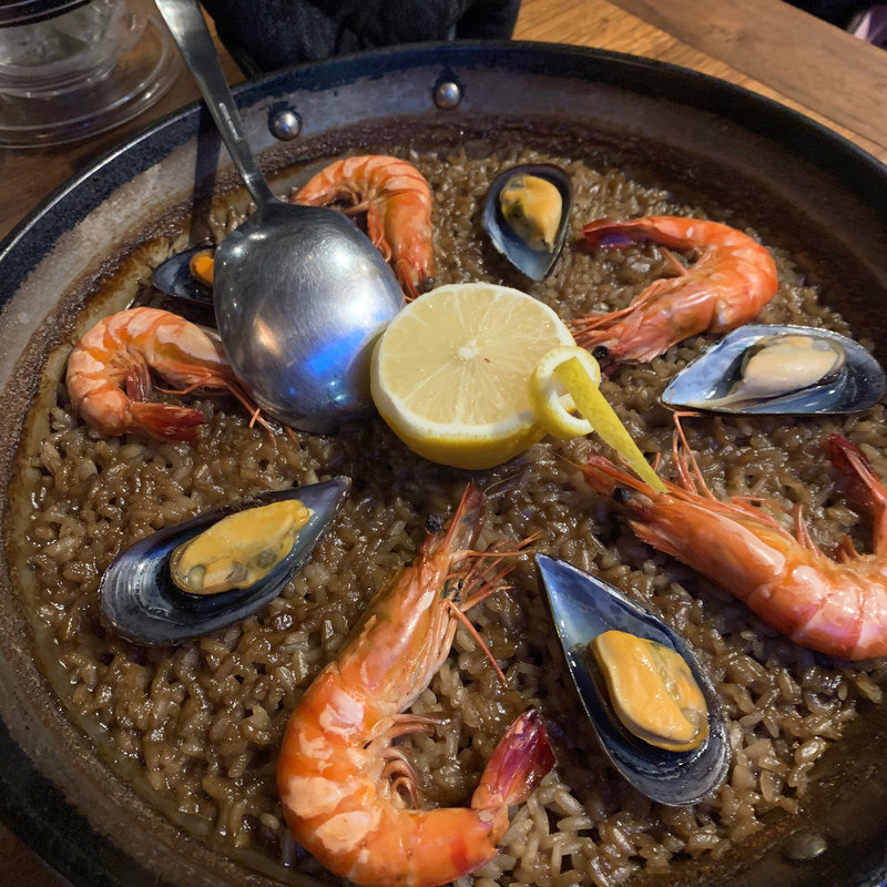 魚介のパエリヤ(Pablo)