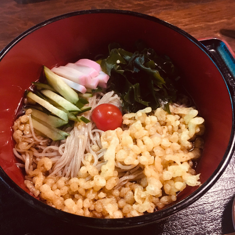 冷やしたぬき蕎麦（大盛り）(定右衛門 )