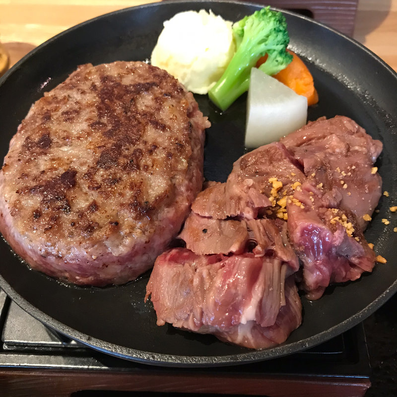 ハンバーグ・ハラミ(とろけるハンバーグ 福よし 古淵店)