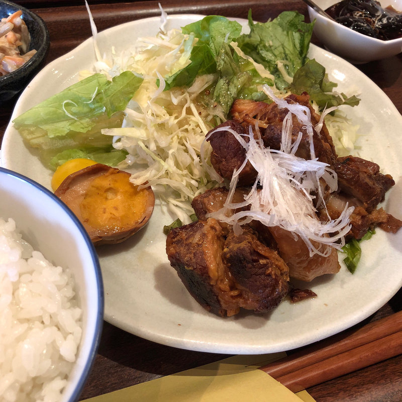 豚の角煮(STORM'S Bar)