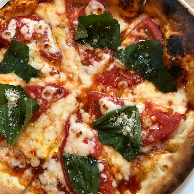 ピッツア マルゲリータ(ブルーオーシャングリル )