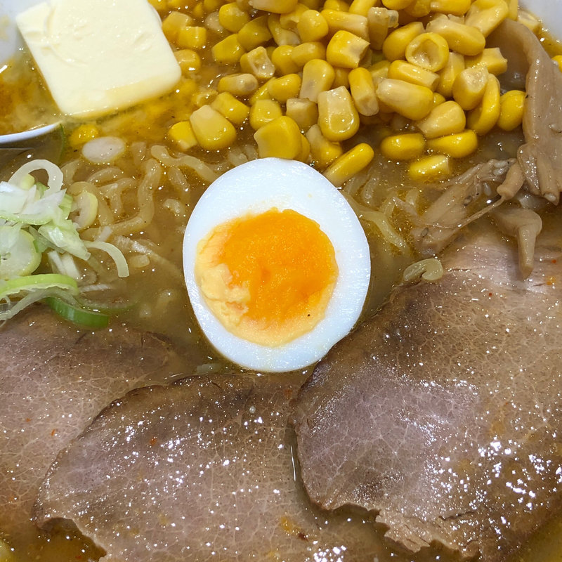 味噌ラーメン+バターコーン(三代目 月見軒 東京SUNAMO店)
