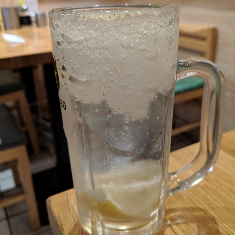 大鶴見生レモン酎ハイ(大鶴見食堂)