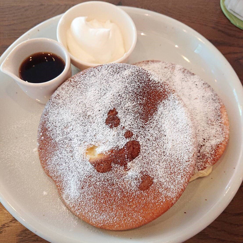 DUCE手作りホットケーキ2枚(屋島テニスクラブカフェDUCE)