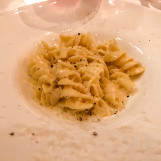 タレッジョチーズのパスタ(アルベロ ネロ)