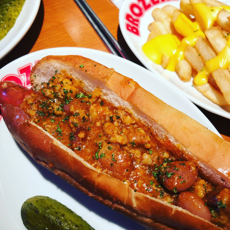 チリビーンズドッグ(ブラザーズ 新富町店)