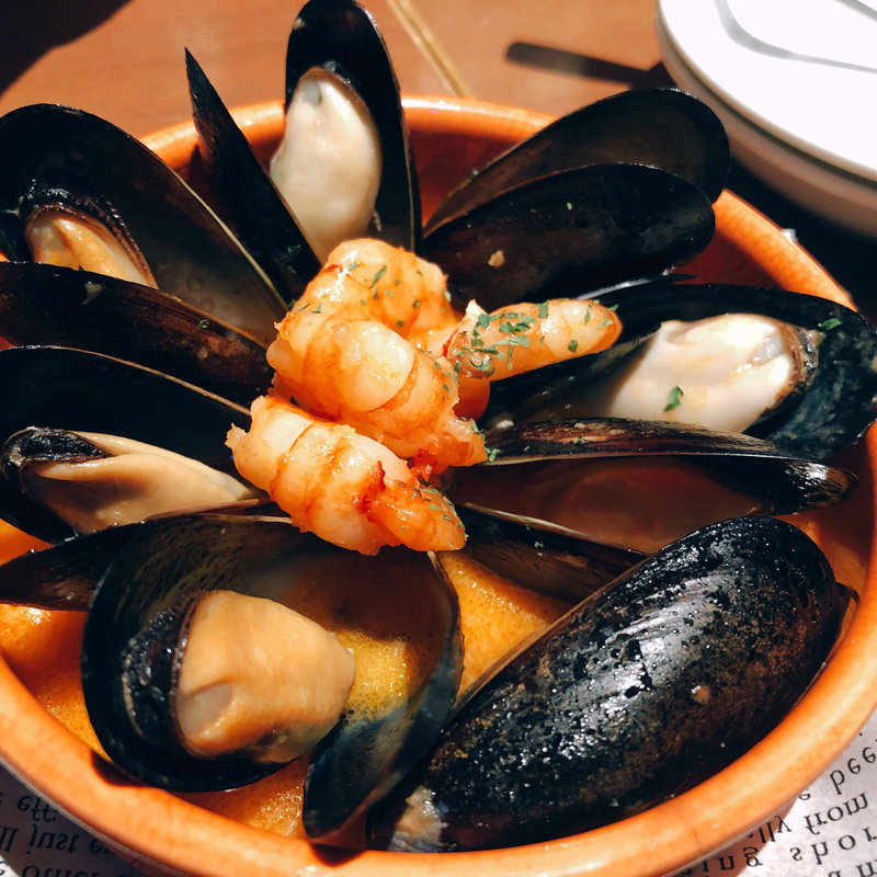 ムール貝(GLASS DANCE カレッタ汐留 （【旧店名】ビア ガレージ）)