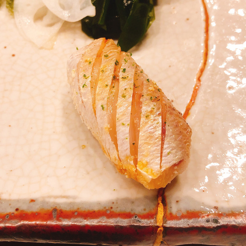 春子鯛の握り(西麻布 拓)