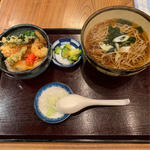 むき海老と竹輪のミニ天丼とお蕎麦(寿屋　寿庵 （じゅあん）)