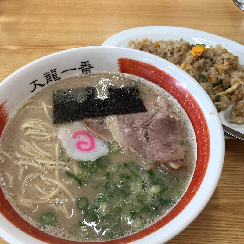 ラーメンチャーハンセット(ラーメン大龍一番 みやま店 )