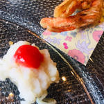 鱧の湯引きw/梅肉とゴーヤソース(魚食屋れすとらん びび )