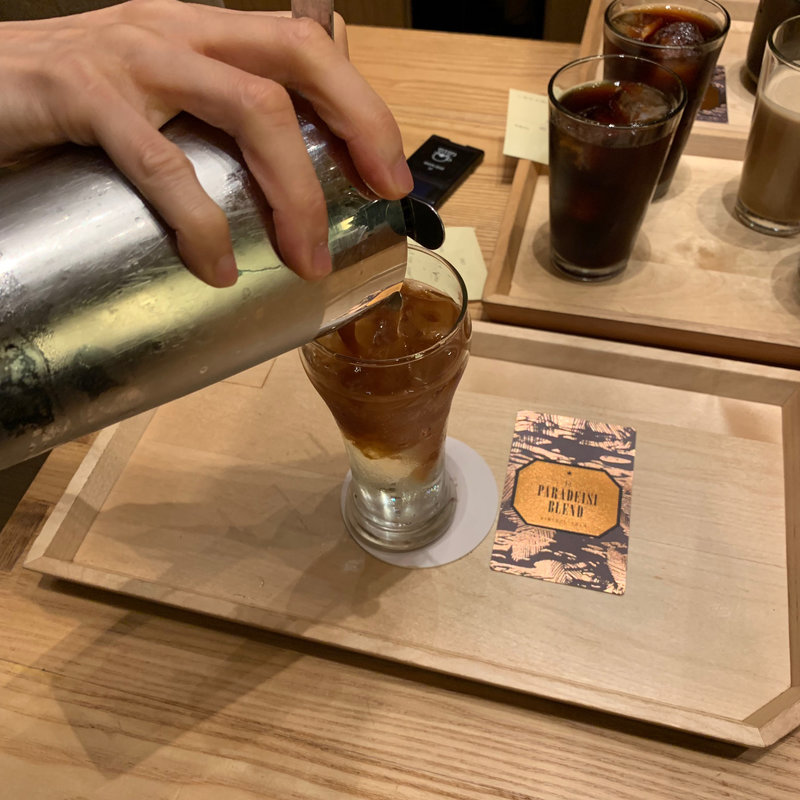 (スターバックスリザーブロースタリー東京)