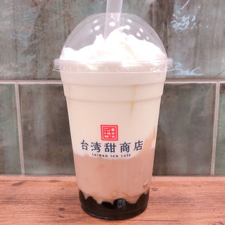 タロ芋ミルク(台湾甜商店 神戸三宮さんちか店)
