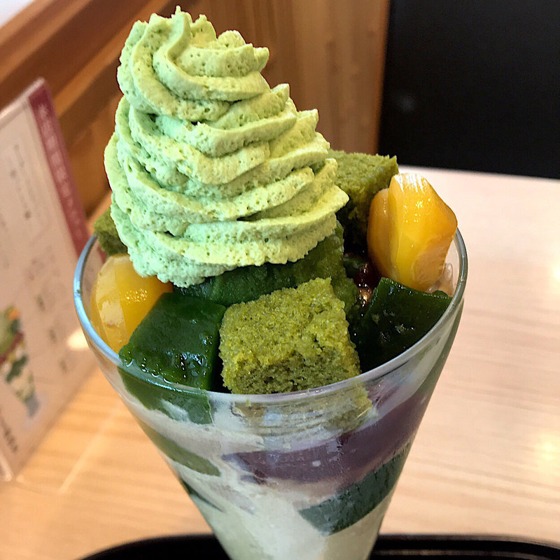 特選都路里パフェ(茶寮都路里 祇園本店 （さりょうつじり）)