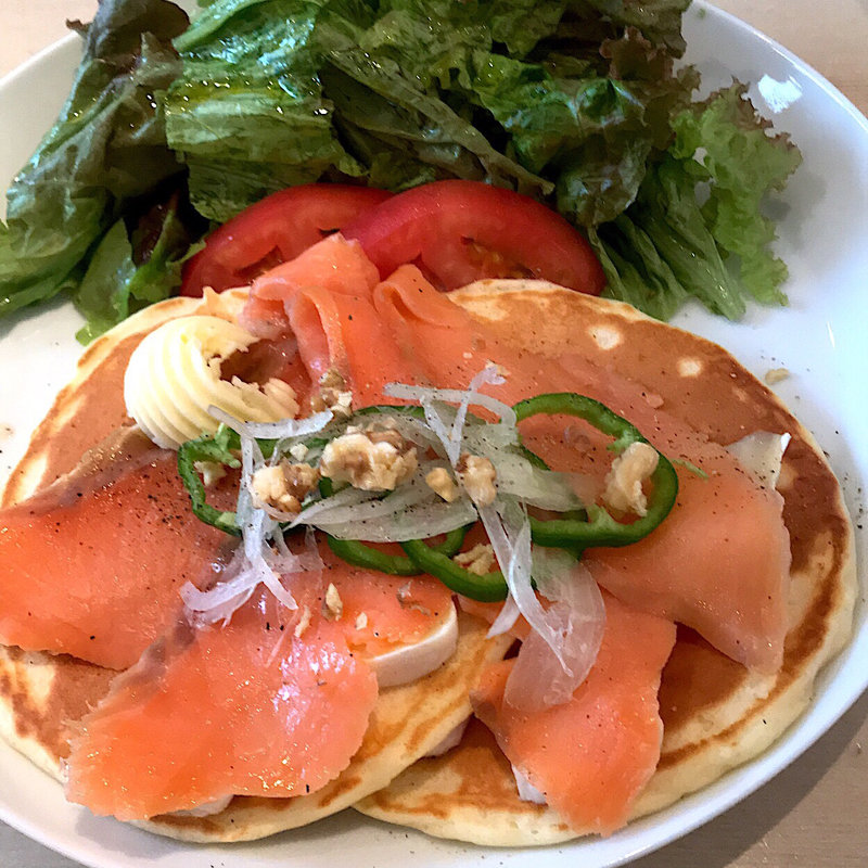 サーモンカマンベールチーズ(uzna omom 原宿本店)