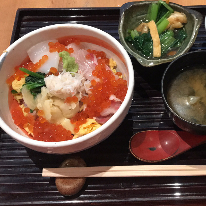 いくら海鮮丼定食(さくらさくら )