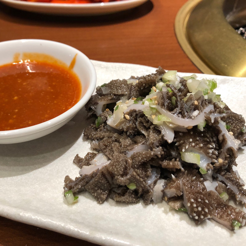 センマイ刺し(焼肉ホルモン 山水縁 虎ノ門本店)