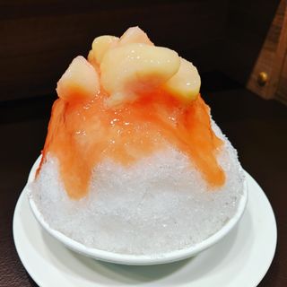 とろ〜り白桃＆カルピスのかき氷(ガスト 新橋店 )