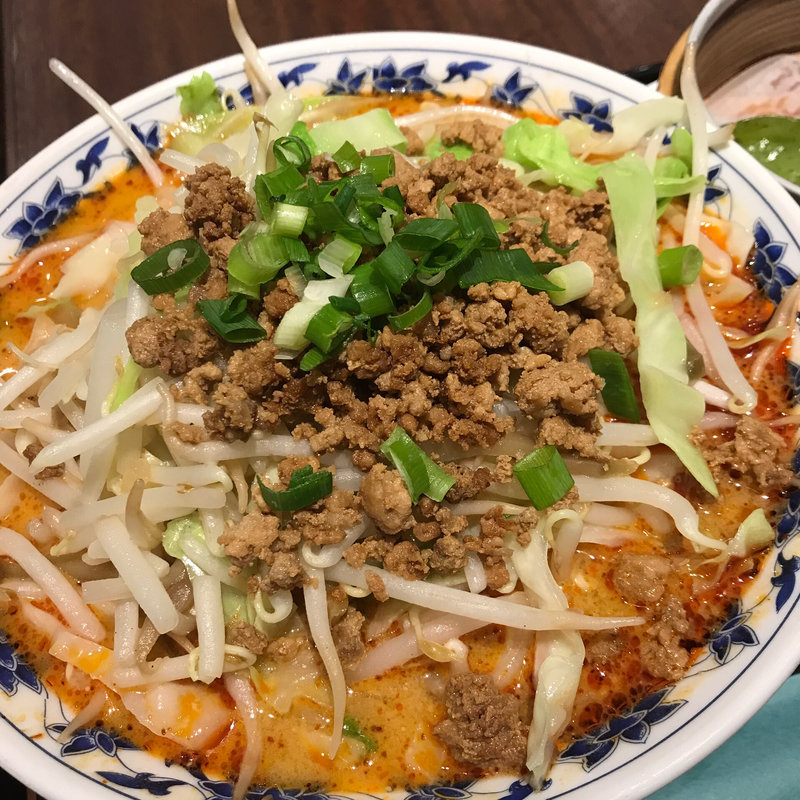 坦々麺ランチ(重慶飯店 GIFT & DELI )