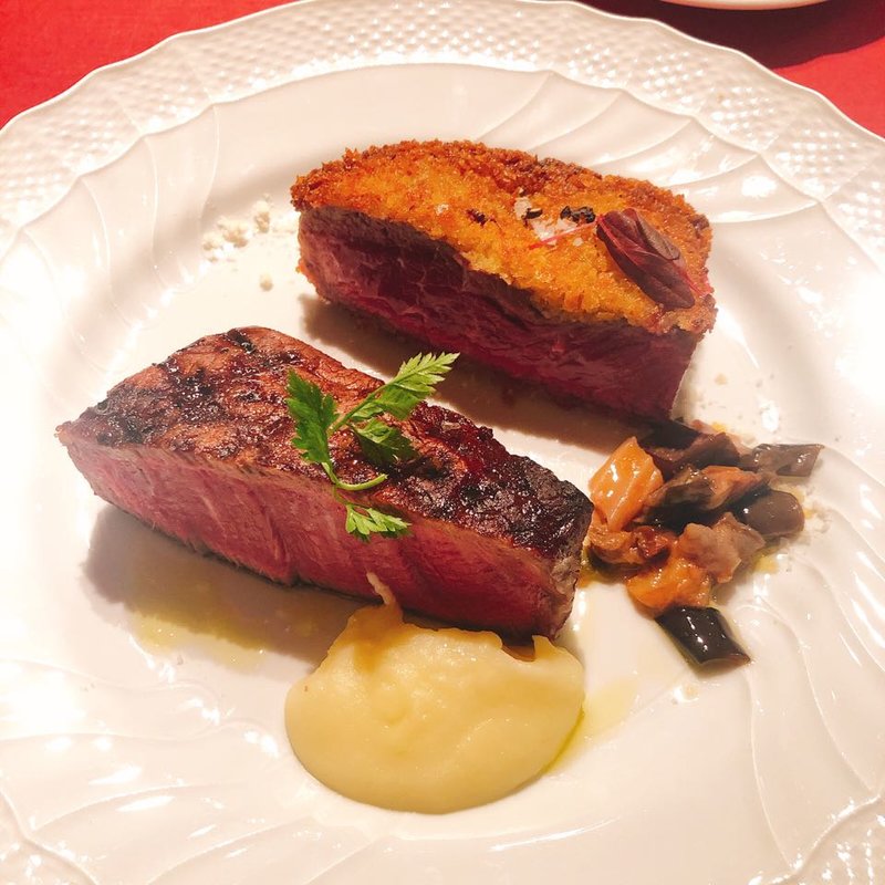 熟成肉のステーキ＆カツレツ(カルネヤ・サノマンズ)