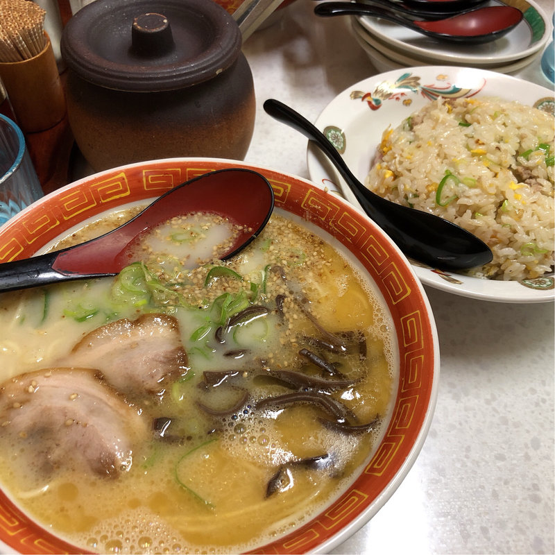 ラーメン＋焼き飯(まるまんらーめん)