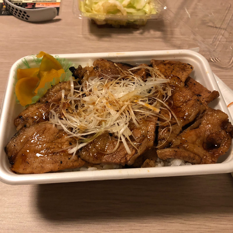 特上国産本ロース豚丼弁当　大盛（お持ち帰り弁当）(十勝豚丼・なまらうまいっしょ！ R246伊勢原店)