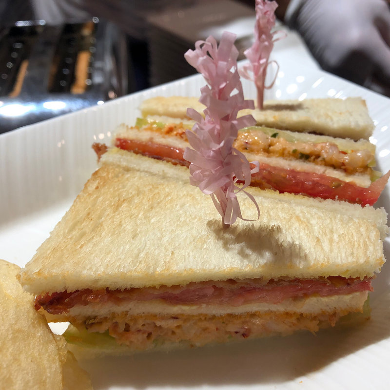 オマール海老のクラブハウスサンドウィッチ(帝国ホテル 大阪)