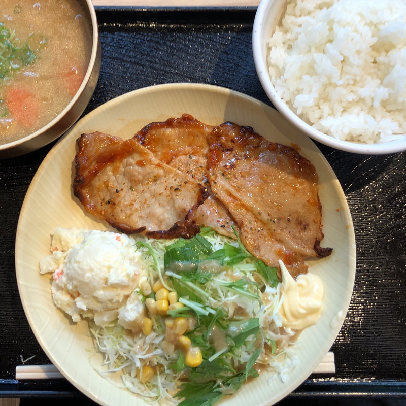 とんとん定食(北陸自動車道賤ヶ岳サービスエリア下り線インフォメーション)