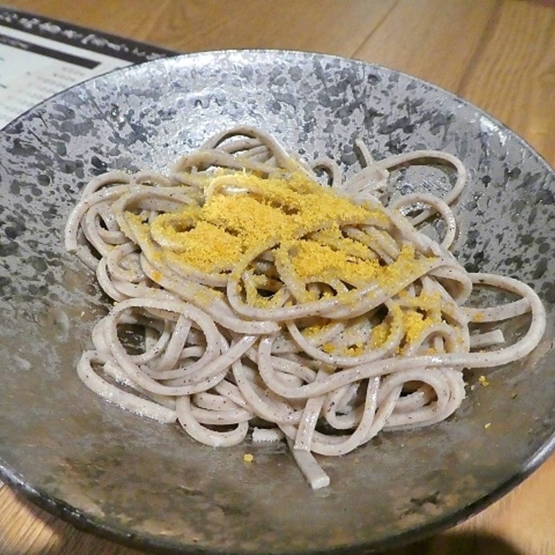 ひとくちからすみ蕎麦(蕎麦居酒屋 玄盛 大阪北新地本店)