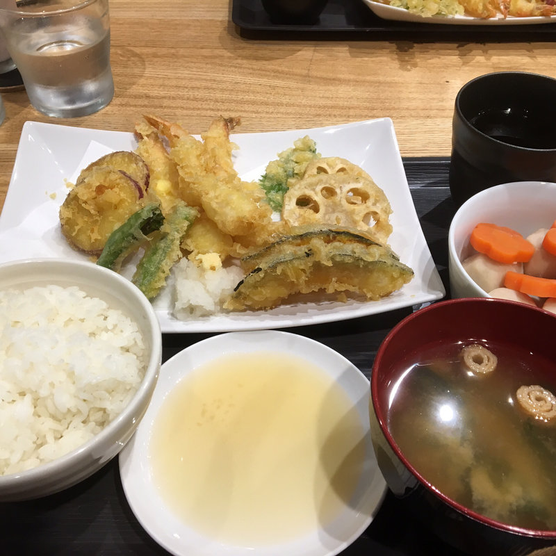 天ぷら御膳(めいどりーみん 小倉あるあるCity店)