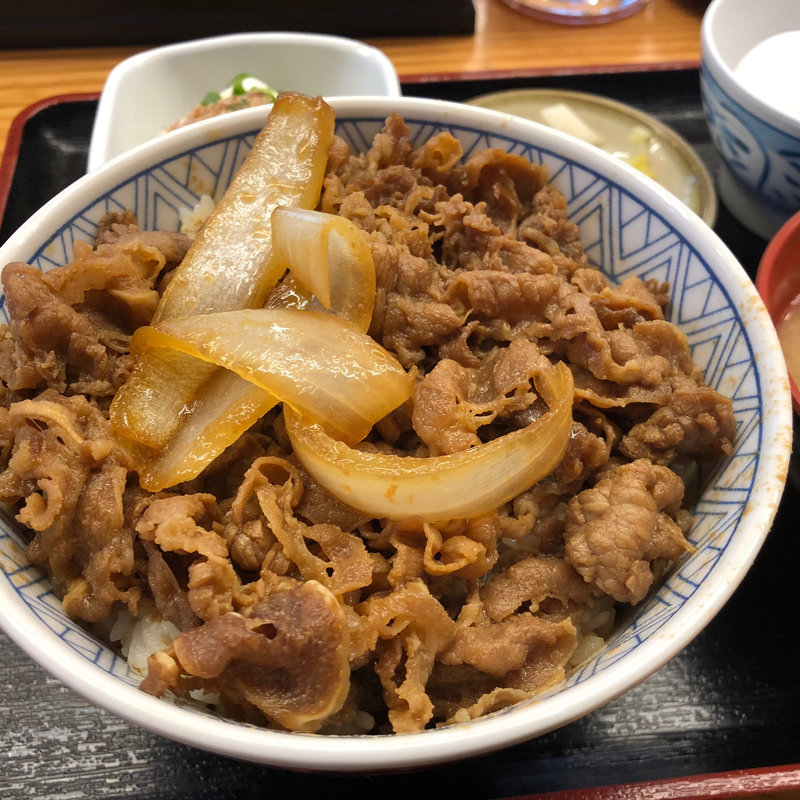 牛丼定食(牛心 駅前店)