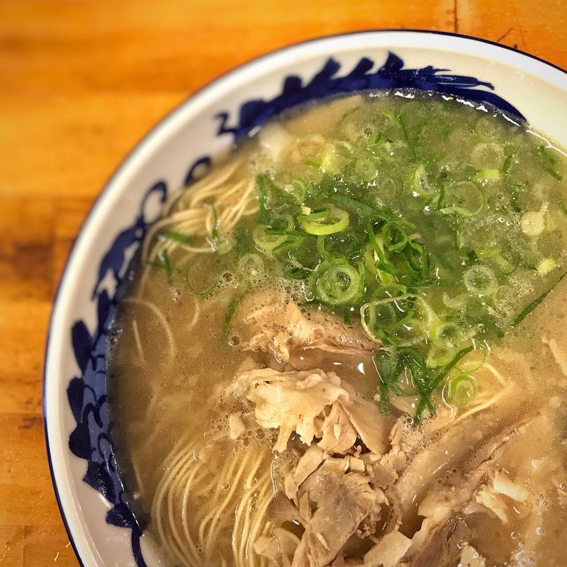 ラーメン(元祖糸島ラーメン 銅鑼 福重店)