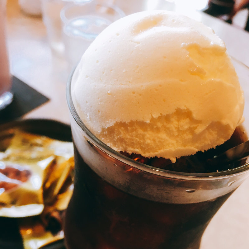 コーヒーフロート(カフェナナ)