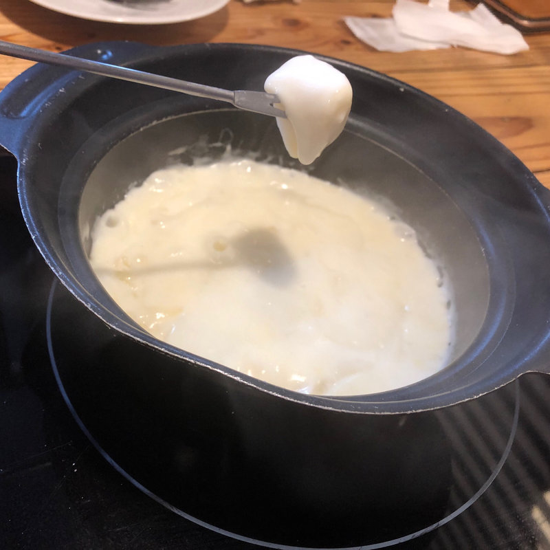 チーズフォンデュ(ピザ屋のチーズカフェ)