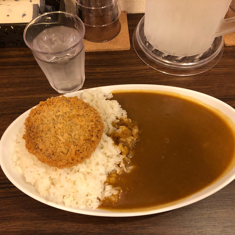 メンチカツカレー(アマカレー)