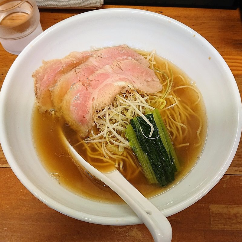 醤油らーめん(麺屋 一徳 （いっとく）)