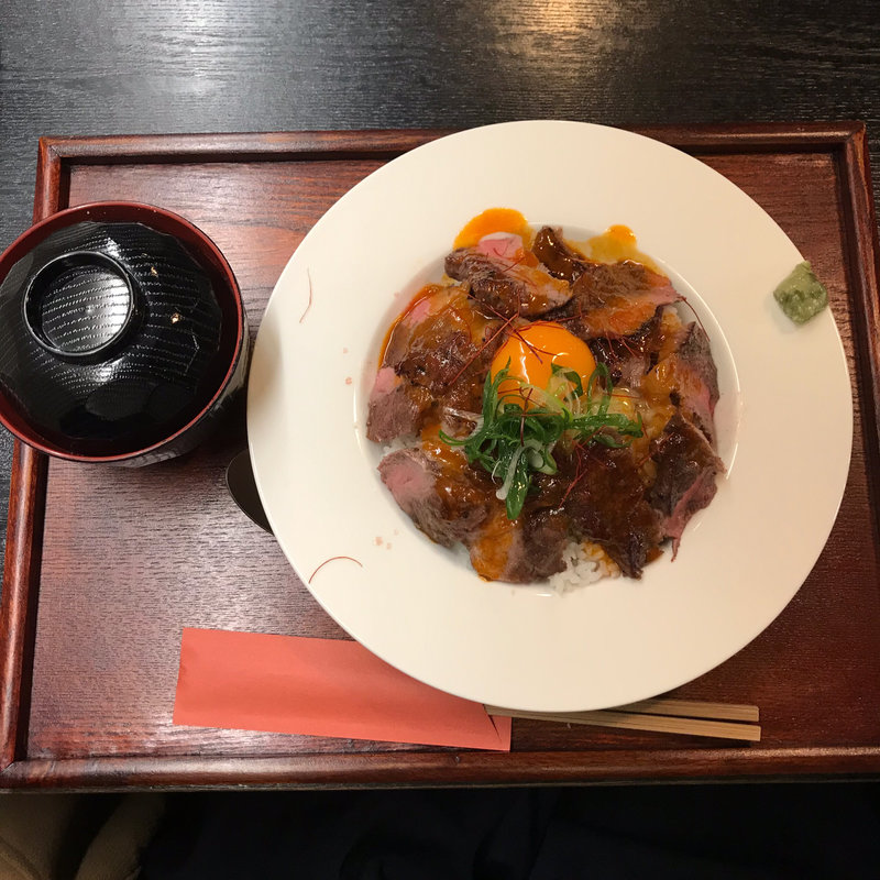 ローストビーフ丼(夢酒粋亭)