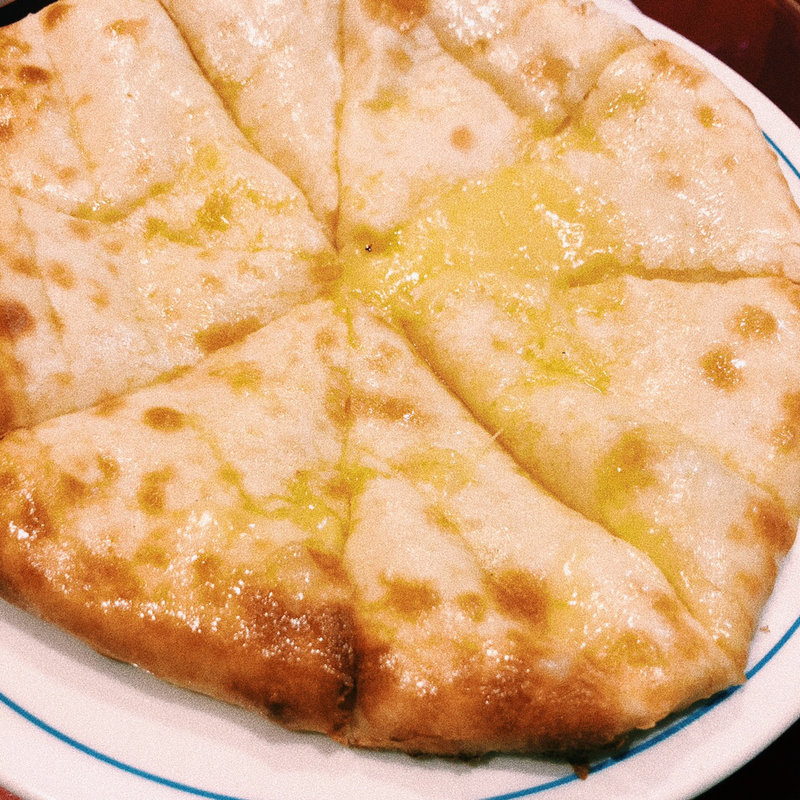 チーズナン(アジアンキッチンカリカたかの台店)