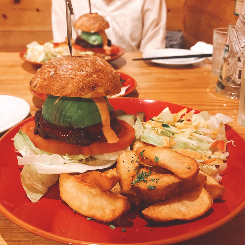アボカドバーガー(クロコダイル・ダイナー )